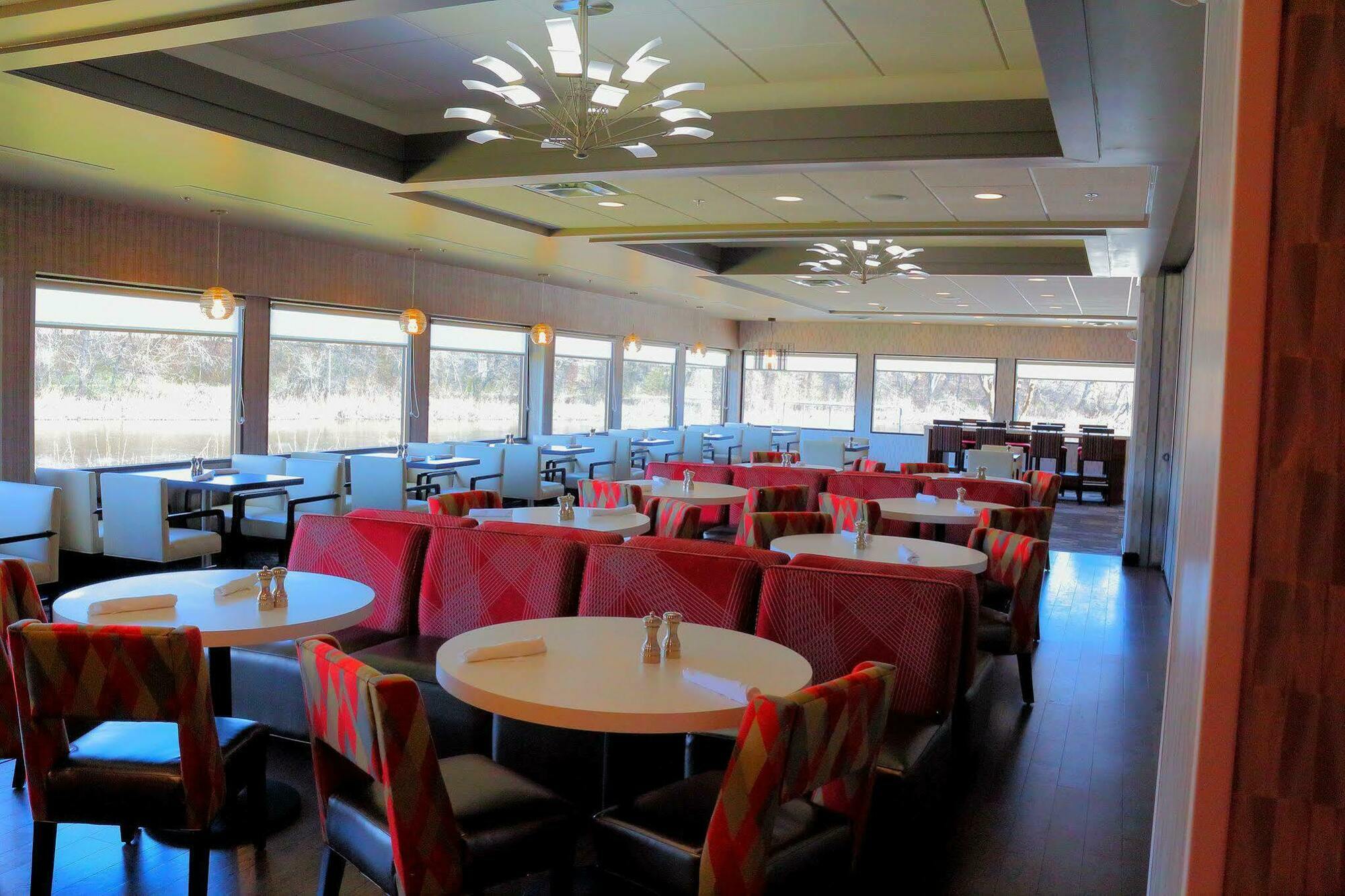 Holiday Inn Milwaukee Riverfront By Ihg Exterior foto