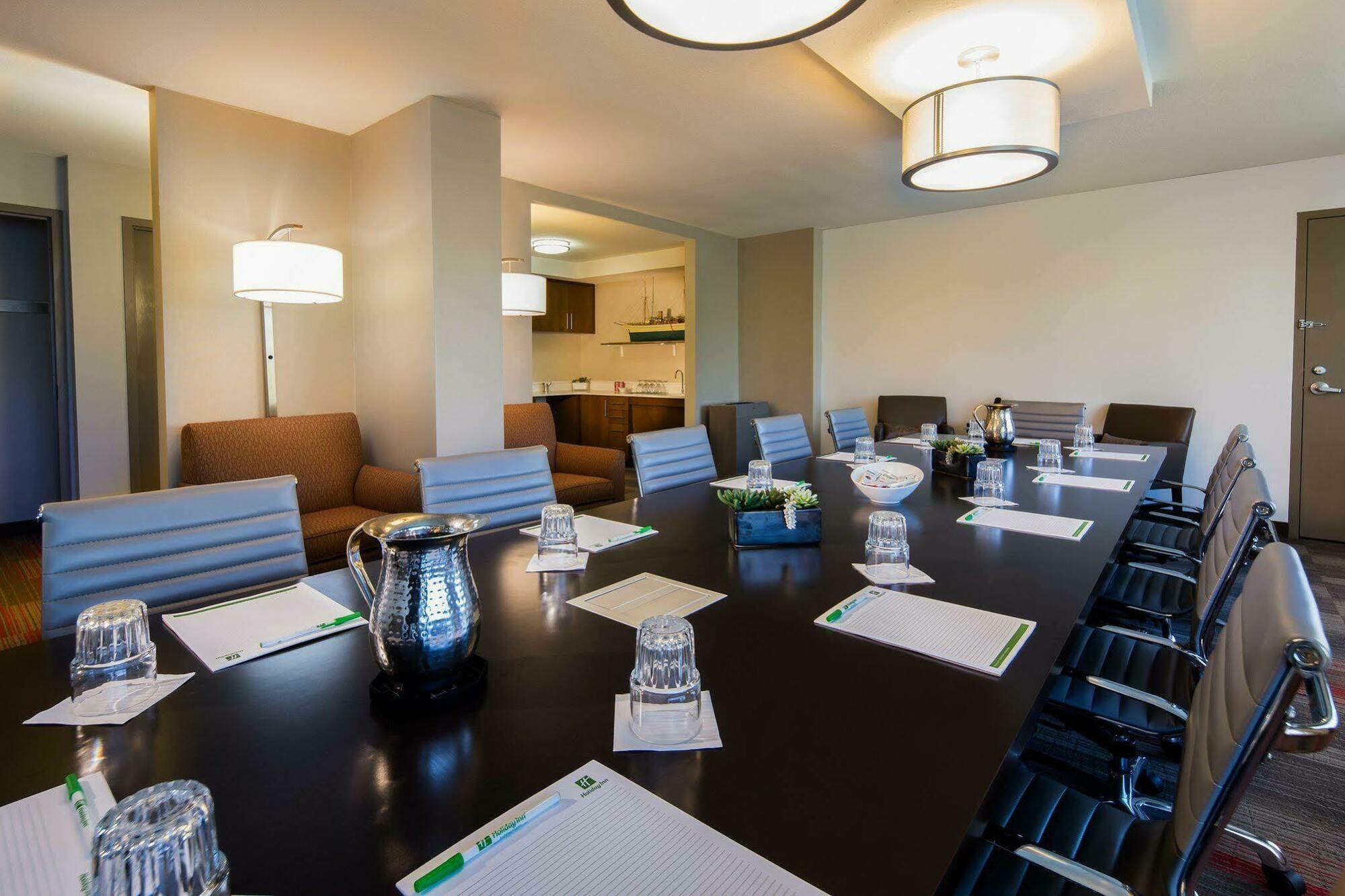 Holiday Inn Milwaukee Riverfront By Ihg Exterior foto